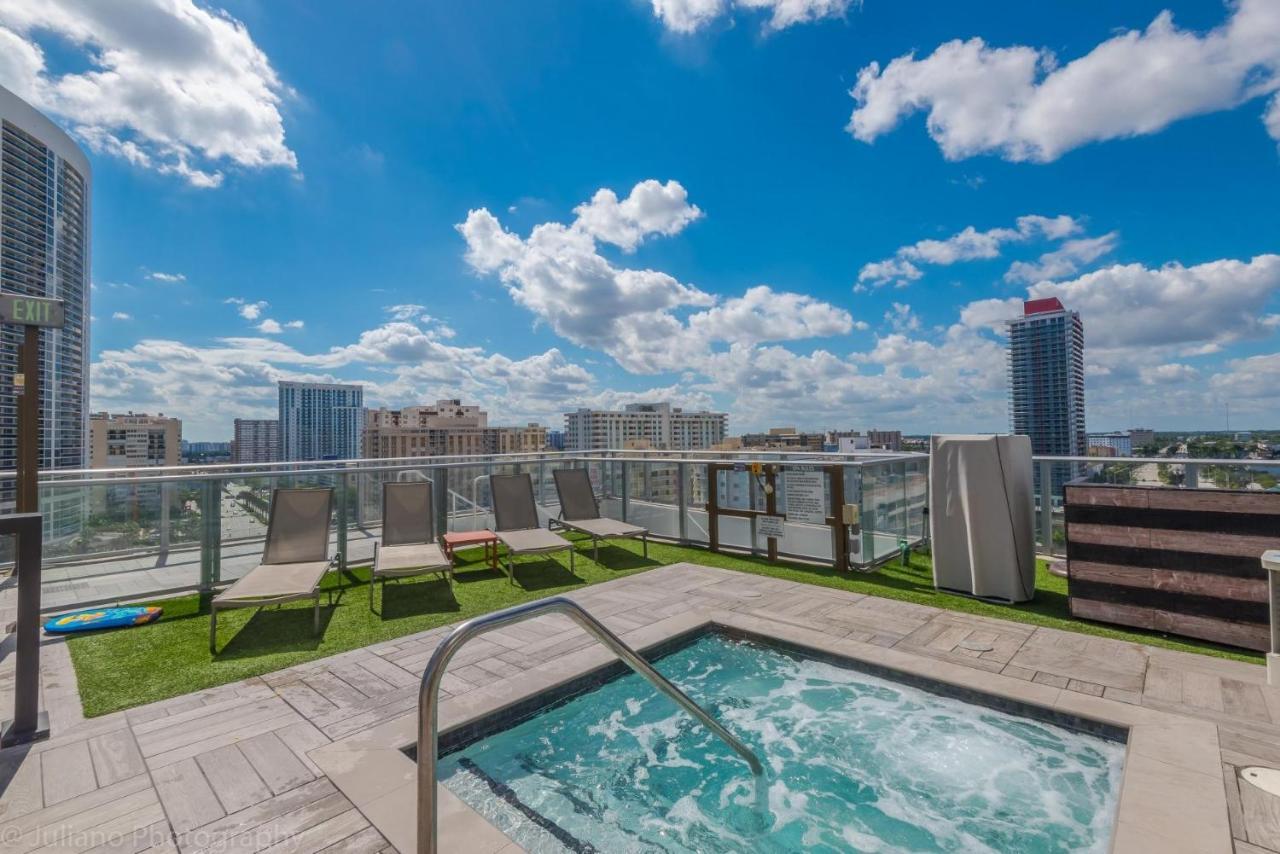 Ocean View 1 Bed On The Beach 19Th Floor Hollywood Hallandale Beach Exterior photo